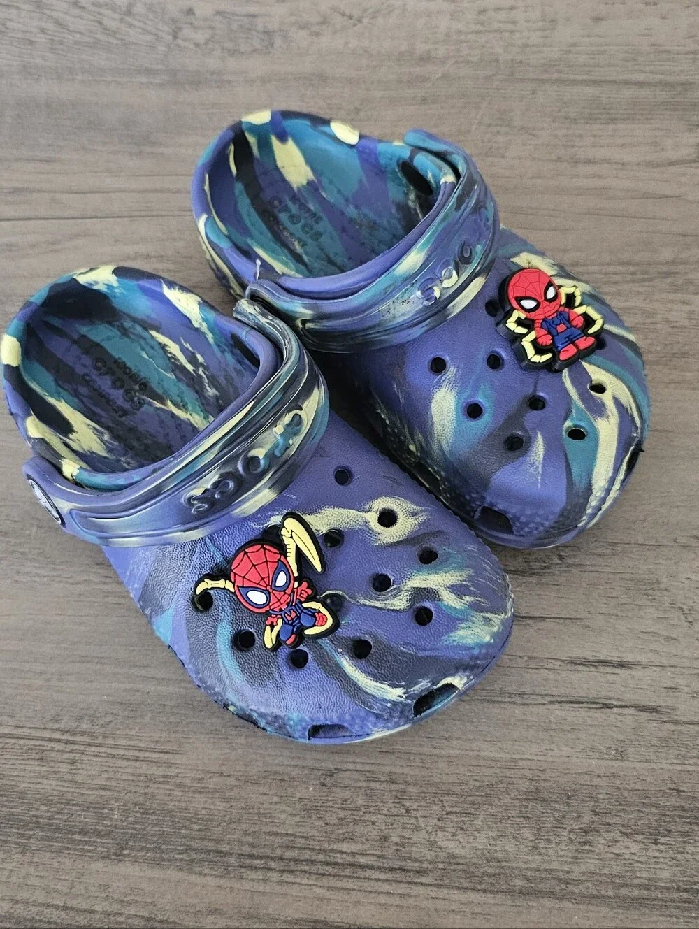 Crocs Kids Blue Teal Marble Clogs Spiderman Charm Toddler Boy 7